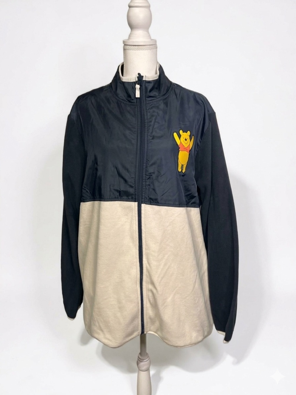 Official Disney Winnie the Pooh Fleece Jacket NWT Adult Unisex XL Full Zip